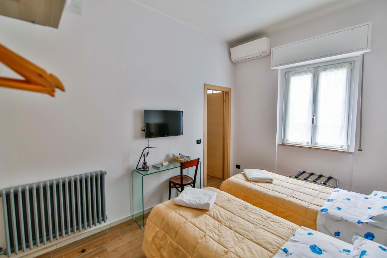 Il Giardino Di Fiorina Hotell Novate Milanese Exteriör bild