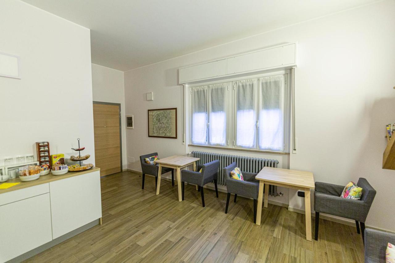 Il Giardino Di Fiorina Hotell Novate Milanese Exteriör bild